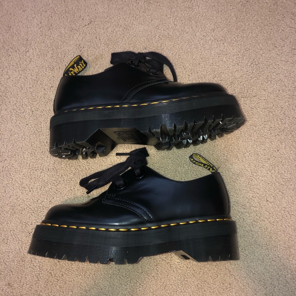 Dr.Martens Holly Buttero Platform